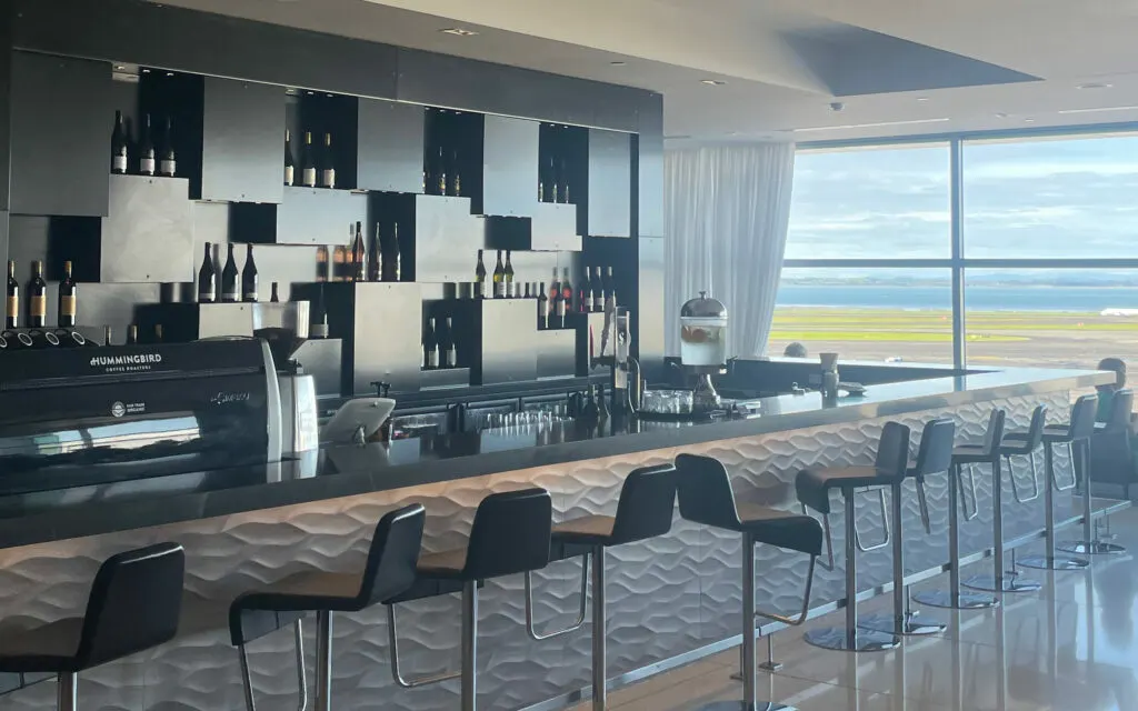 Bar at the Air New Zealand Lounge at Auckland International Airport