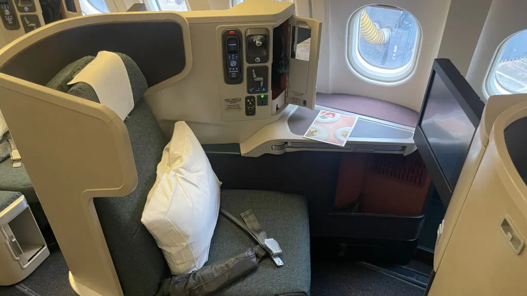 Cathay Pacific Business Class