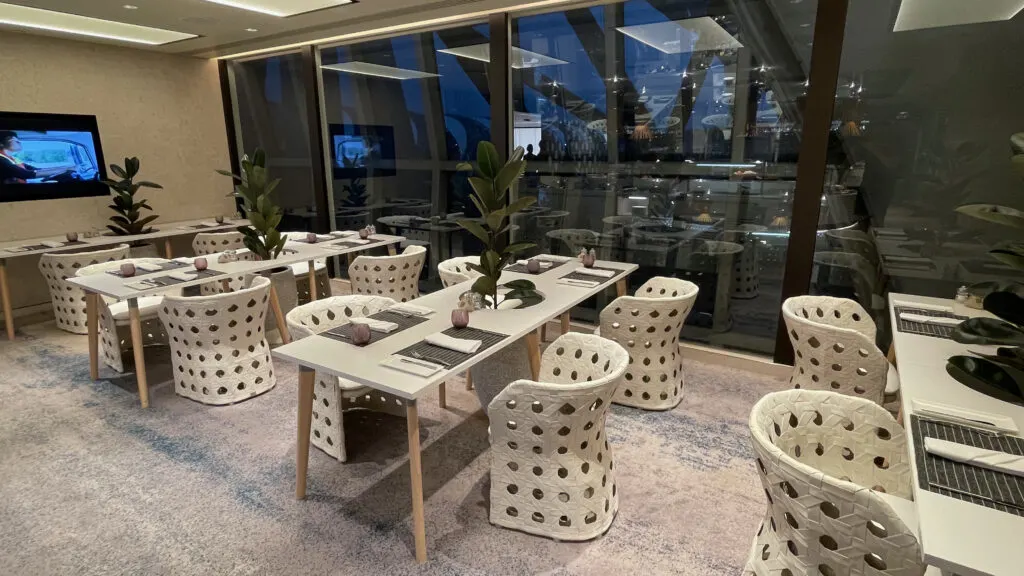Qatar Lounge at Bangkok Dining Room