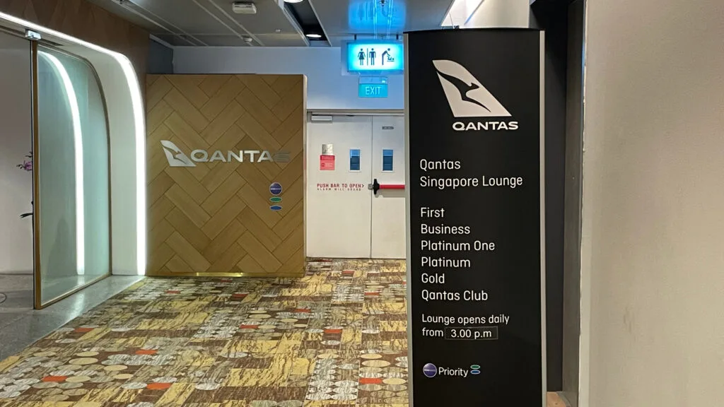 Qantas International Business Lounge Entrance Singapore Changi