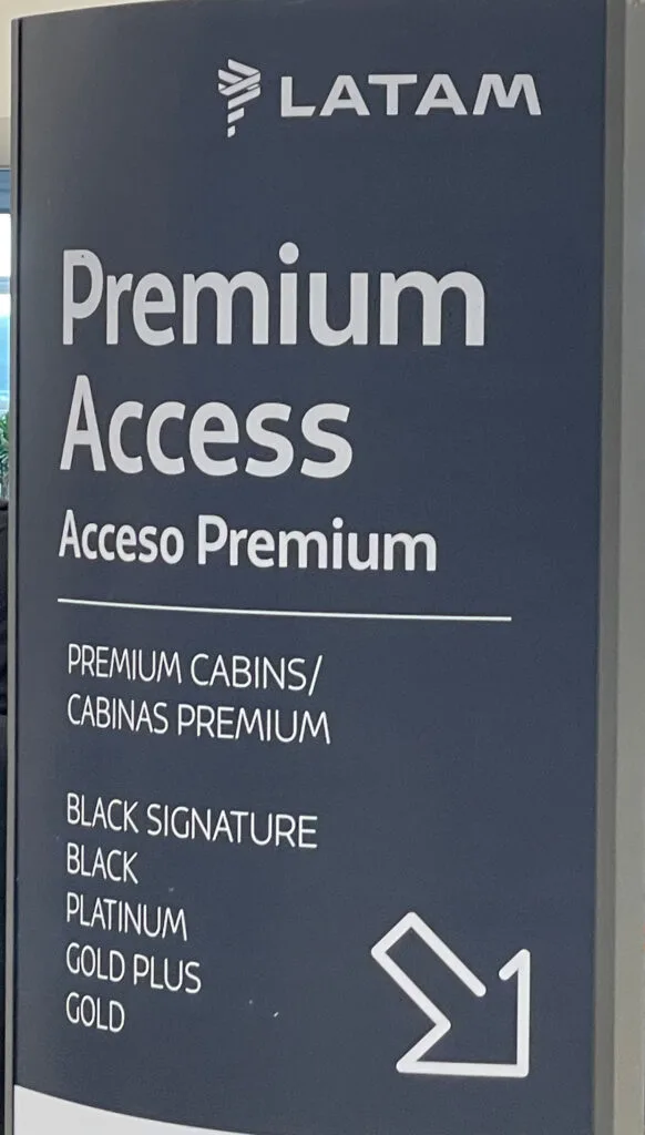 LATAM Premium Access Check in Line