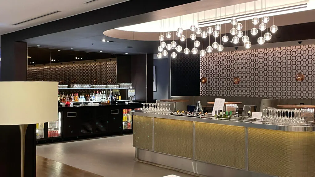 British Airways Singapore Lounge Bar