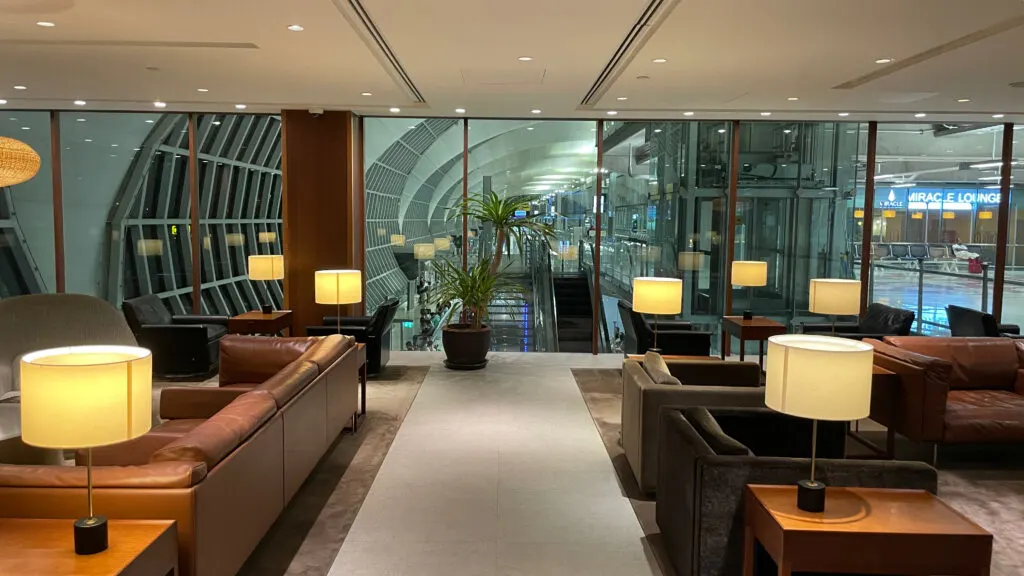 Cathay Pacific Bangkok Lounge