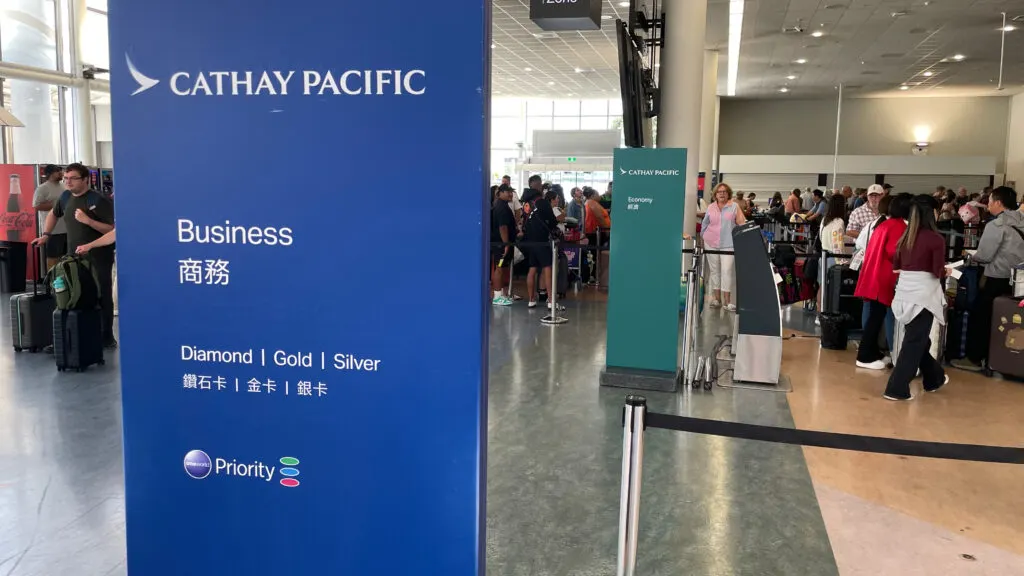 Cathay Pacific Check In Lines at Auckland Airport